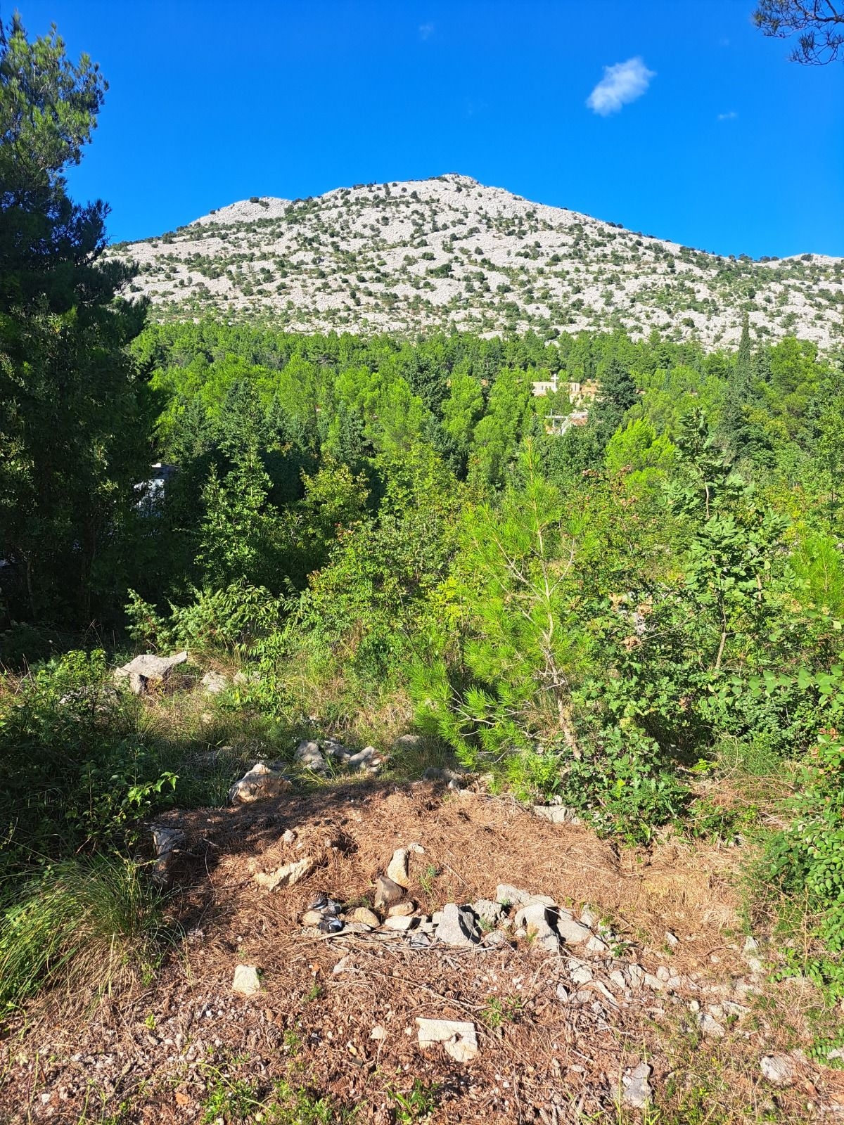 Starigrad, građevinsko zemljište 487m2 - cover