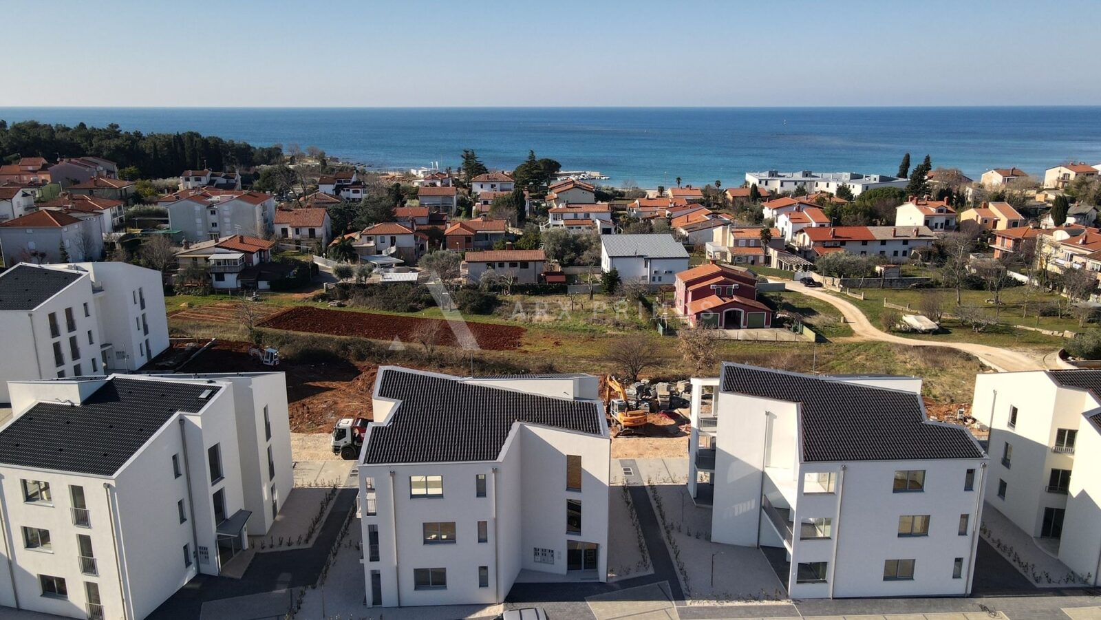 Veliki dvoetažni stan s pogledom na more, Zambratija, Umag - cover