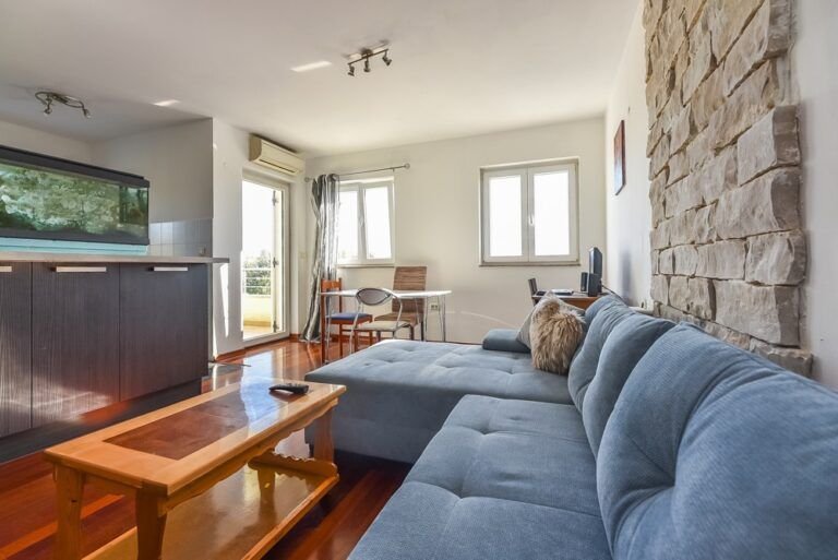 Investicija za život i iznajmljivanje - cover