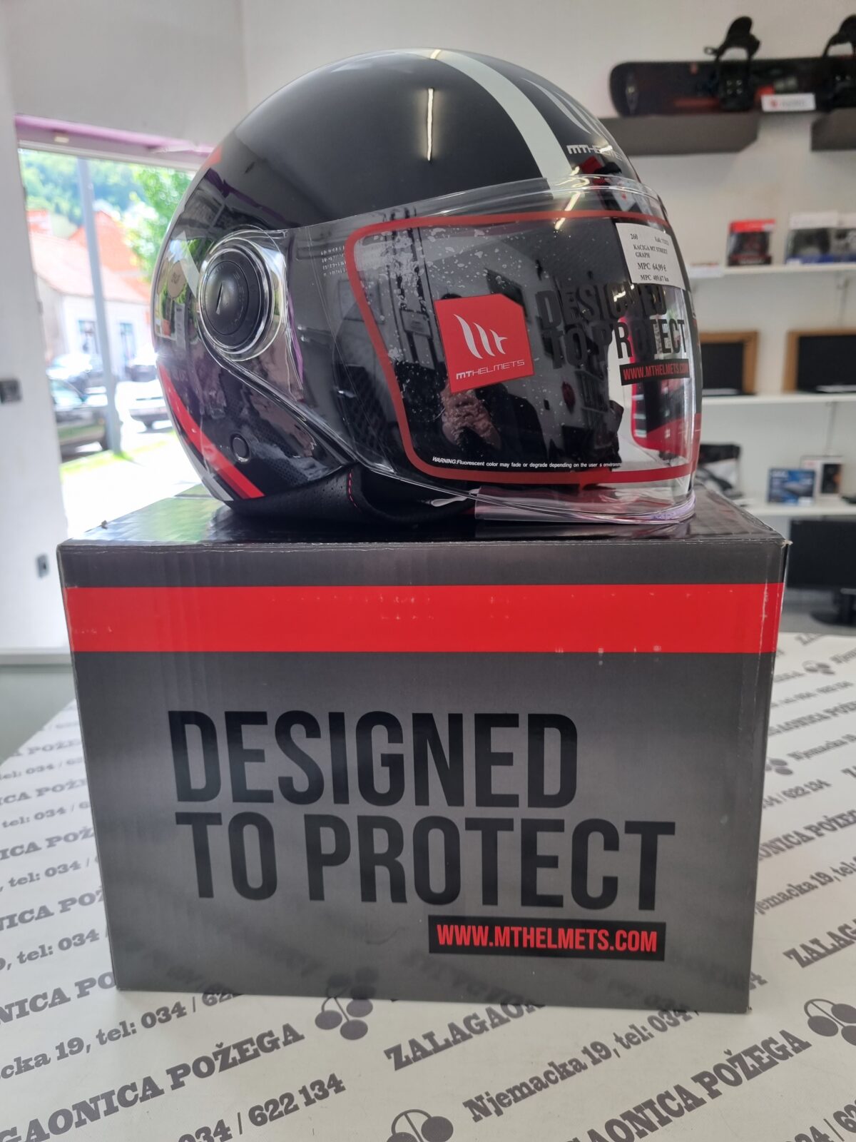 Kaciga MT Helmets Street Graphic - cover