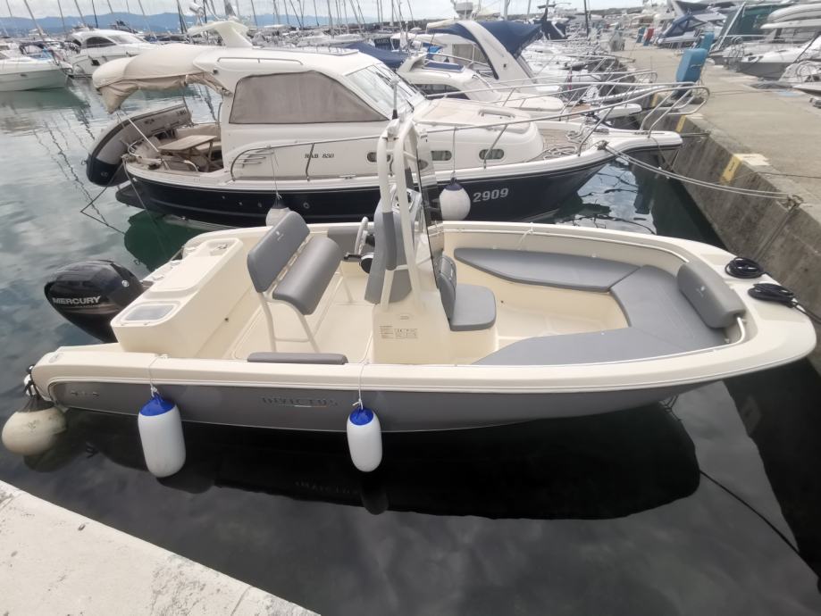 Prodaje se rabljeni Invictus 200 hx - cover