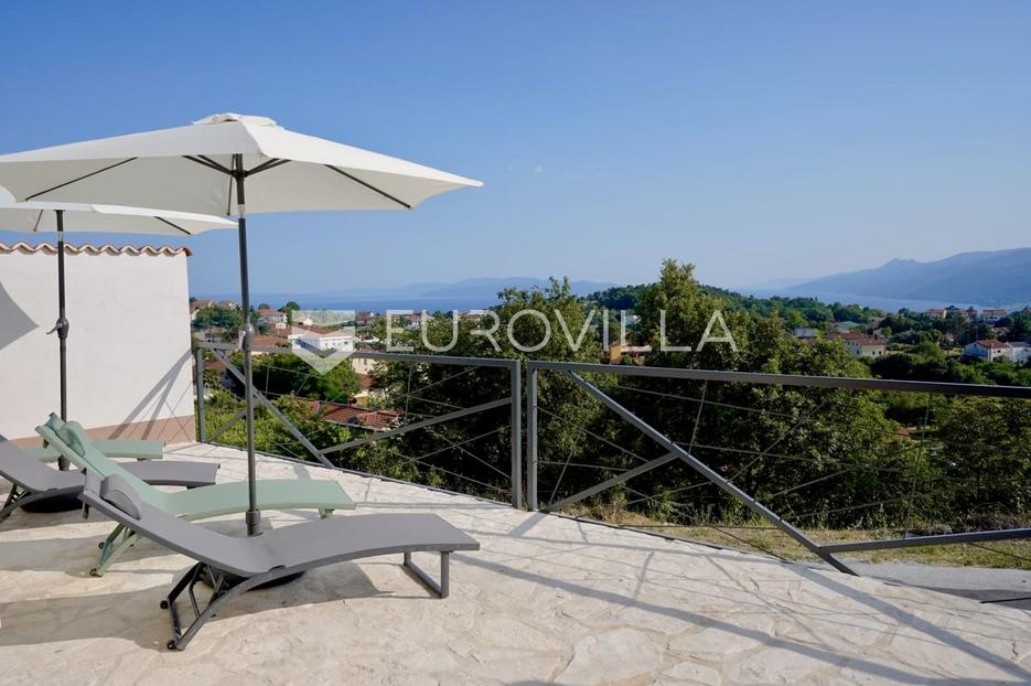 Kastav, Brnini - Dvosoban stan od 85m2 s panoramskim pogledom na Opatiju - cover