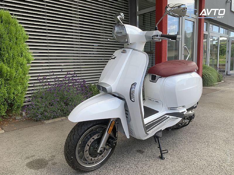 Lambretta V 50 SPECIAL FLEX FENDER - FULL LED 49 cm3, 2024 god. - cover