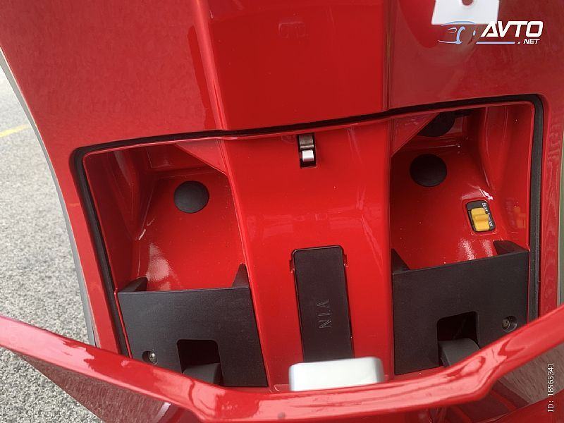 Lambretta V 50 SPECIAL FLEX FENDER - FULL LED 49 cm3, 2024 god. - cover
