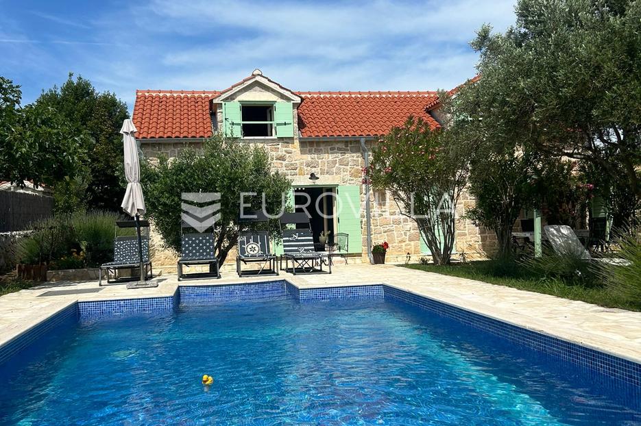 Zadar, Privlaka, impresivna dalmatinska kamena kuća s bazenom i okućnicom - cover