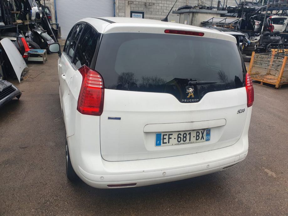 Peugeot 5008 2,0 - cover