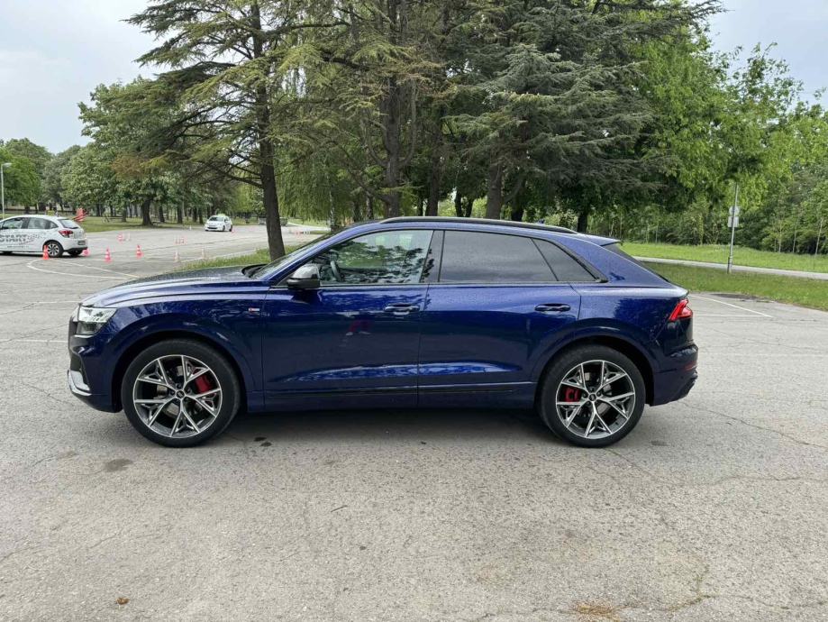 Audi Q8 50 TDI *S LINE*QUATTRO*TV*22COLL*2023*PDV*REG 6/24*HR AUTO* - cover