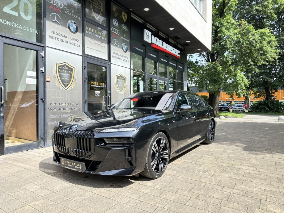 BMW 750e *M SPORT PRO*XD*SVJ.PANO*TV*PDV*GARANCIJA*CRYSTAL*B&W* - cover