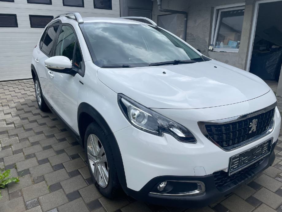 Peugeot 2008 1,2 PureTech - cover