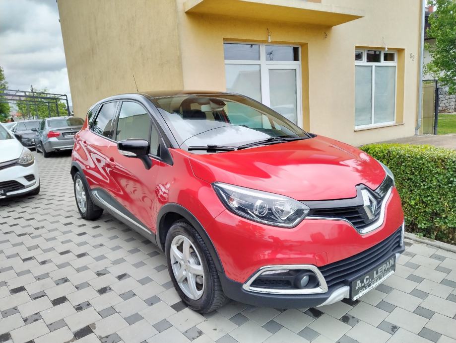 Renault Captur 1.5dci,2014god,NAVI,TEMPOMAT,2 KLJUČA,SERVISNA,NA IME - cover