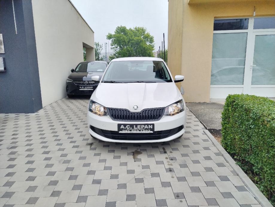 Škoda Fabia 1,0,BENZIN,86tkm,JAMSTVO,1 VLASNIK,2016god,JOY OPREMA - cover