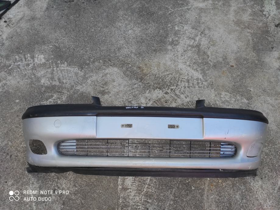 Vectra B prednji branik 90586604 - cover