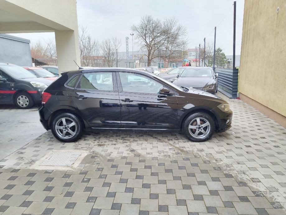 VW Polo 1,0,2018god,NAVIGACIJA,USB,AUX,TEMPOMAT,140tkm,JAMSTVO,NA IME - cover