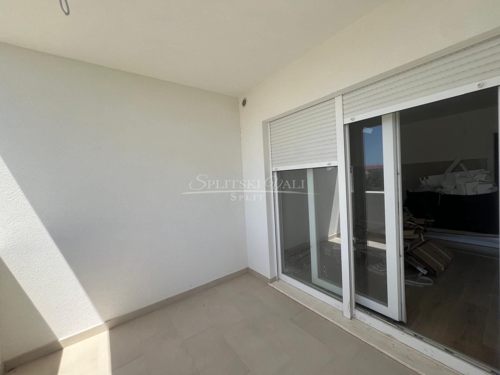 Odličan  stan u novogradnji! Uskoro useljivo! Mogućnost financiranja kreditom! - cover