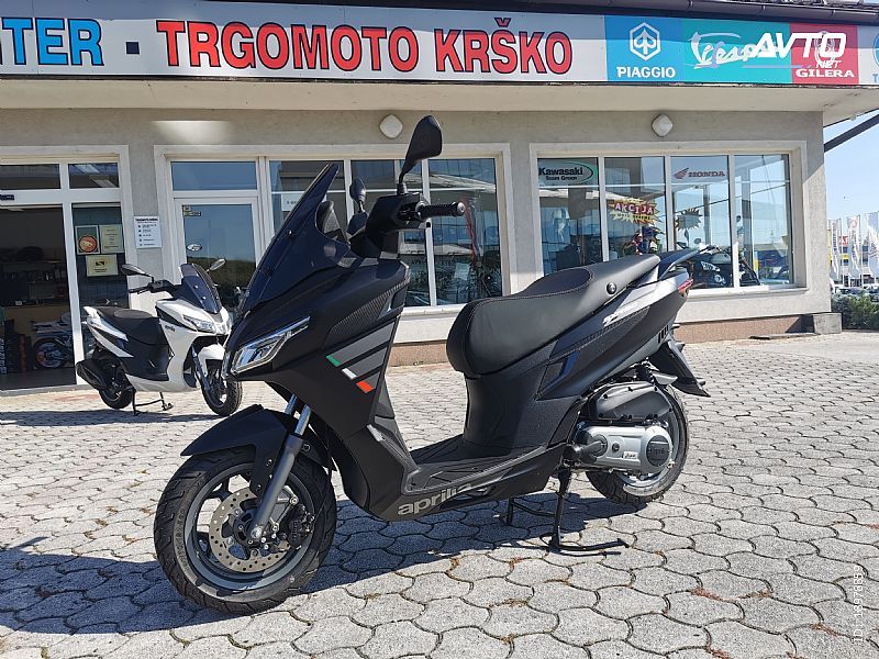 Aprilia SXR 50 - cover