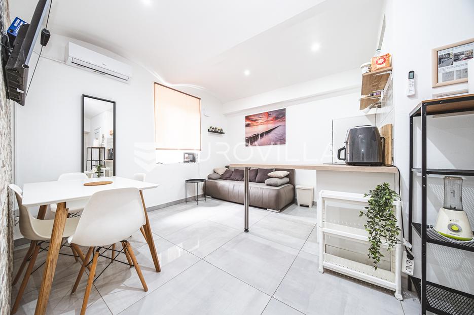 Zagreb, Centar, funkcionalan dvosoban stan NKP 35 m2 - cover