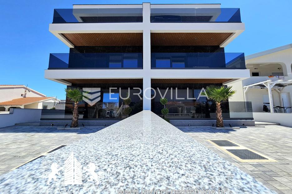 Zadar, Vir  moderna novogradnja, potpuno namještena  s pogledom  na more NKP 165 m2 - cover