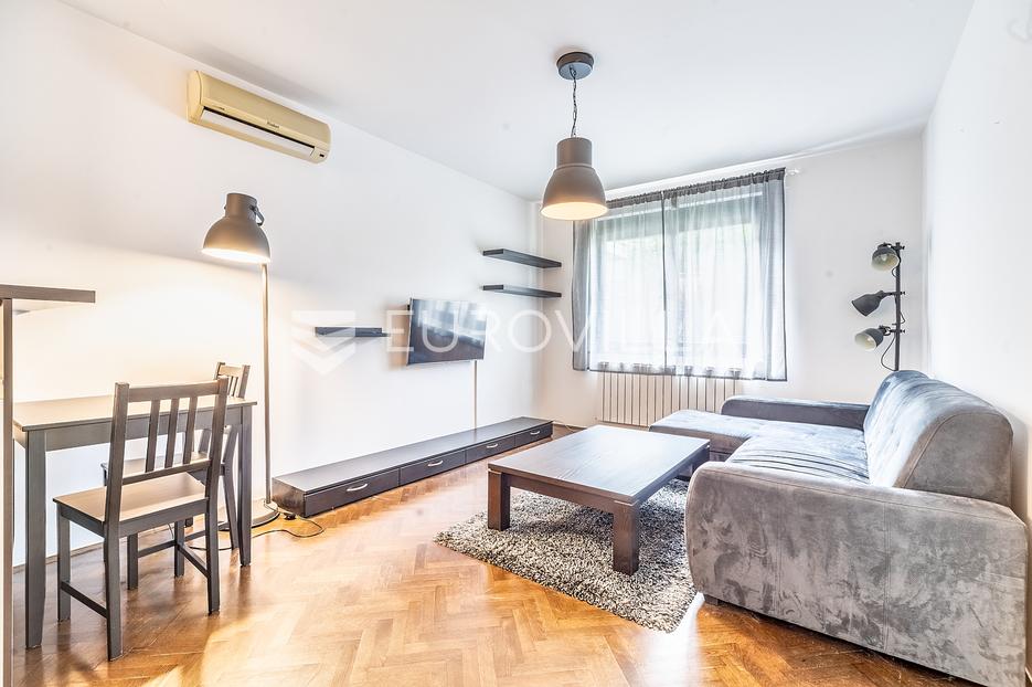 Zagreb Vrbani 3 uređen dvosoban stan 39 m2 - cover