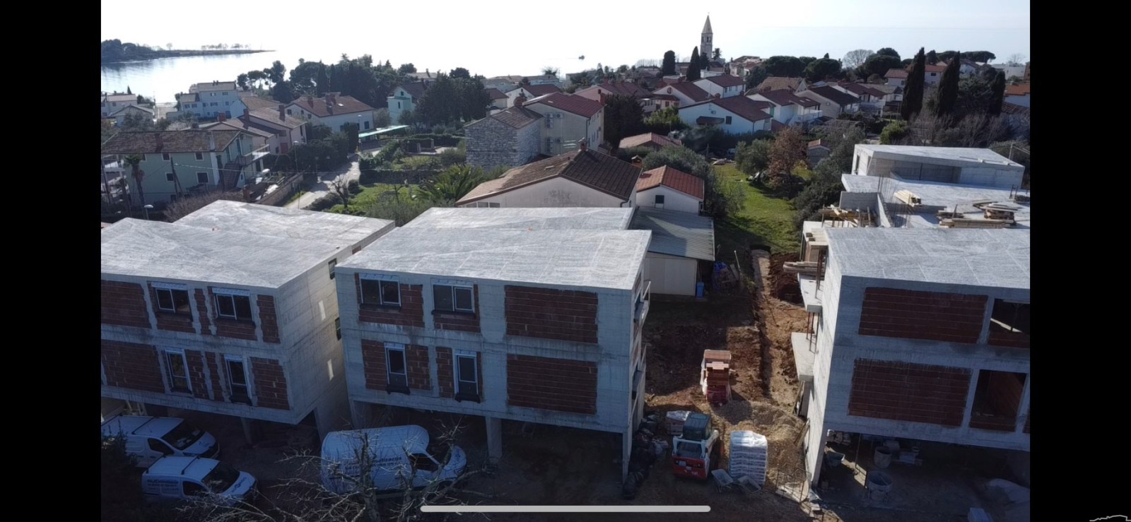 Stan na prvom katu na 300m od mora u okolici Umaga ( E2 ) - cover