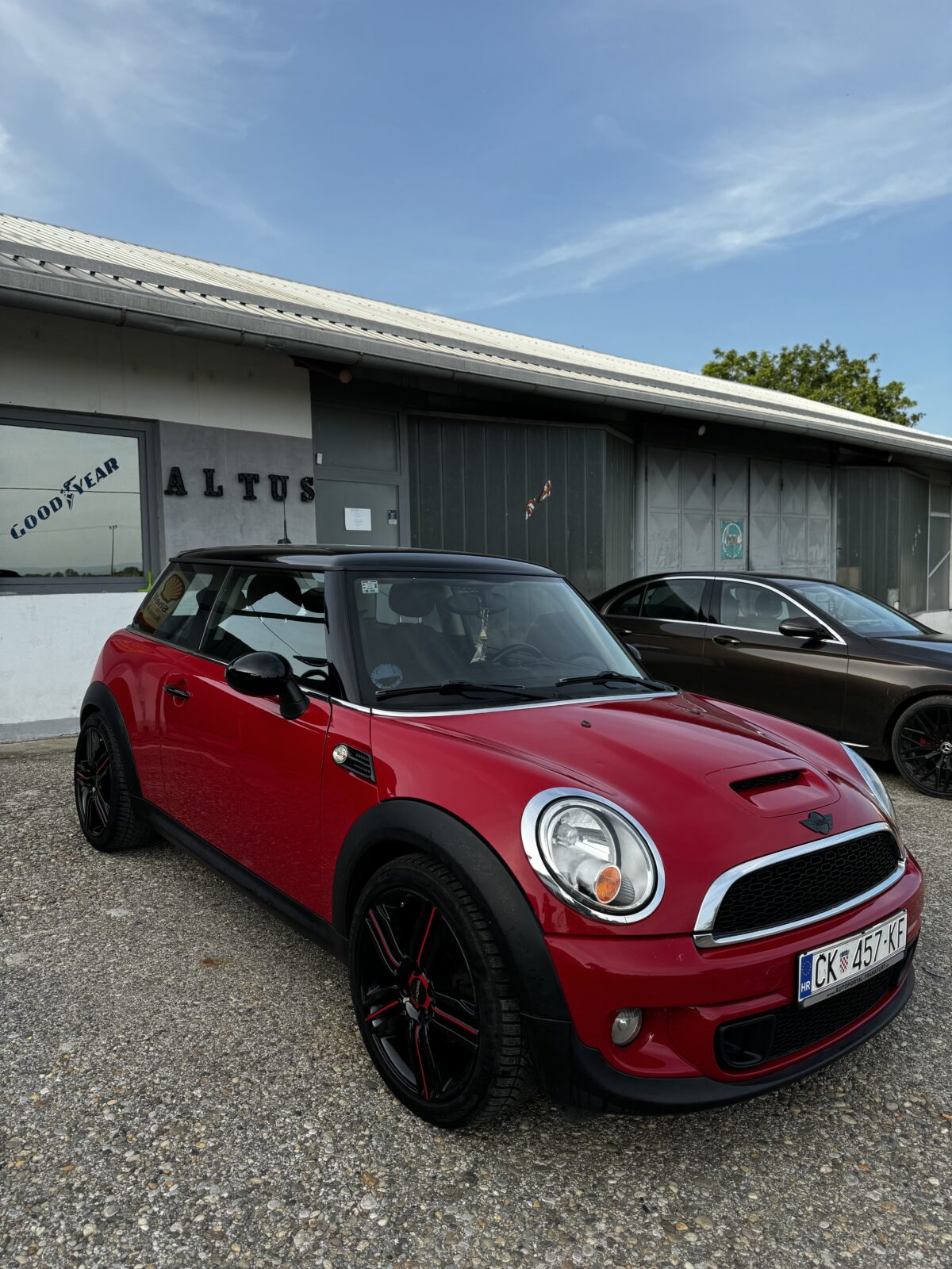 Mini Cooper 2.0 SD,Novi Lanac,Alu 18 - cover