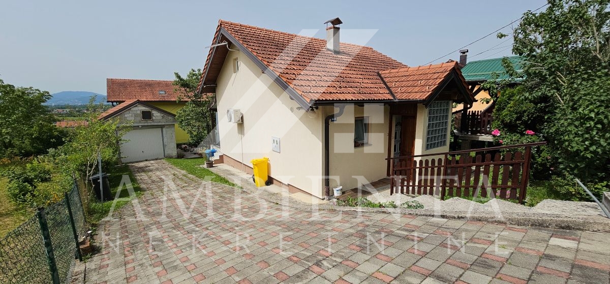 Zaprešić-Brdovec kućica u cvijeću idealna za 2 osobe - cover