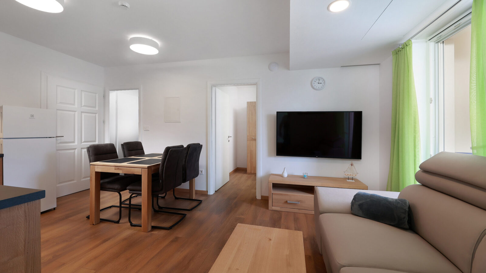 Apartment with Terrace 3 - cover