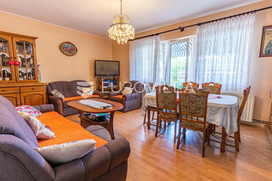 Požega, prekrasna dvoetažna kuća sa zemljištem BRP 4420 m2 - cover