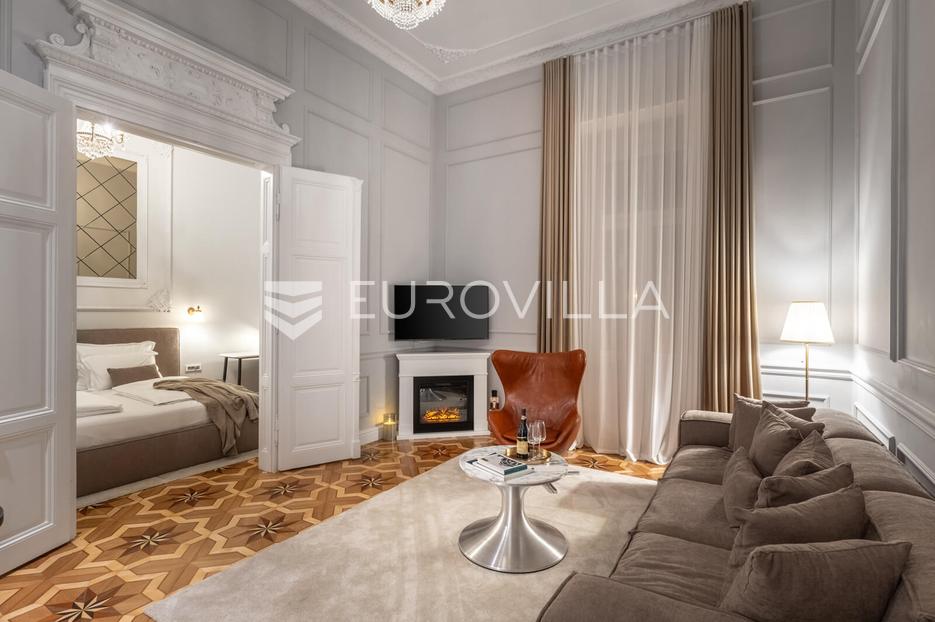 Zagreb, Donji Grad, luksuzan dvosoban stan s parkingom 66 m2 - cover