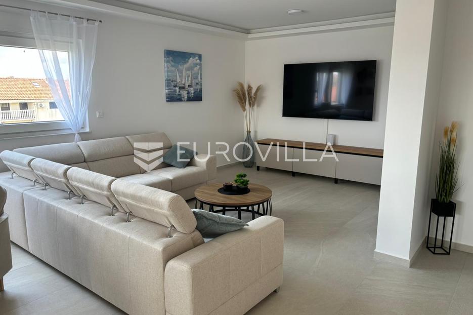 Zadar, Privlaka, luksuzno opremljen penthouse NKP 142 m2 s pogledom na more - cover