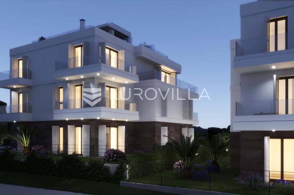 Zadar moderan trosoban stan sa terasom NOVOGRADNJA (2024.) - cover