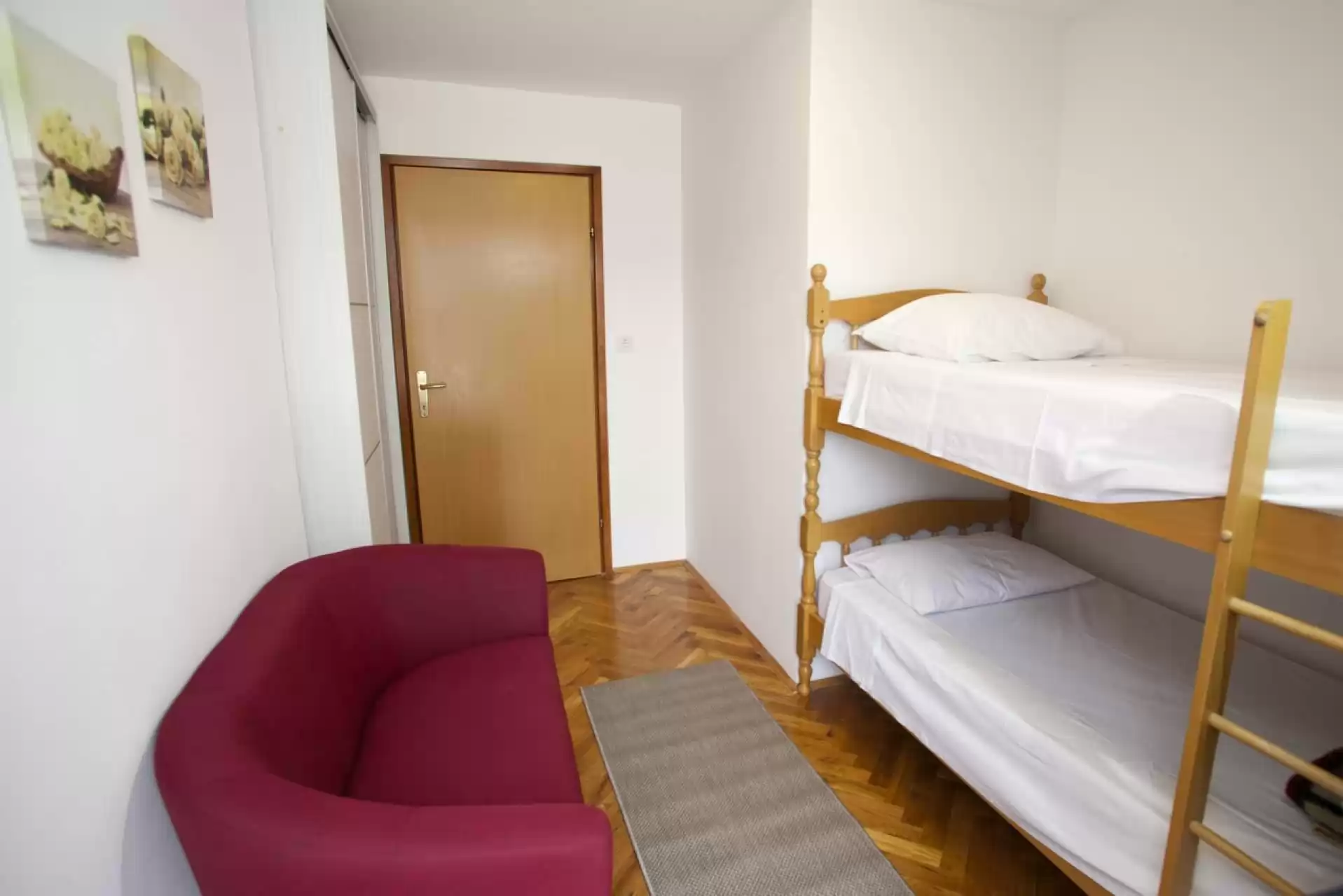 ZLATA – VELIK APARTMAN S POGLEDOM NA MORE, VRBNIK - cover