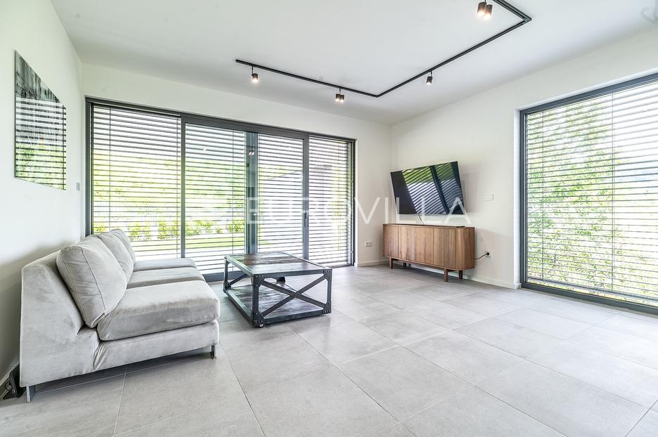 Zagreb, Šestine, predivan trosoban stan, NKP 135 - cover