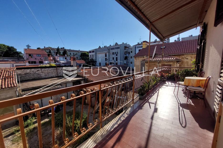 Istra, Pula, trosoban stan nadomak centra grada - cover