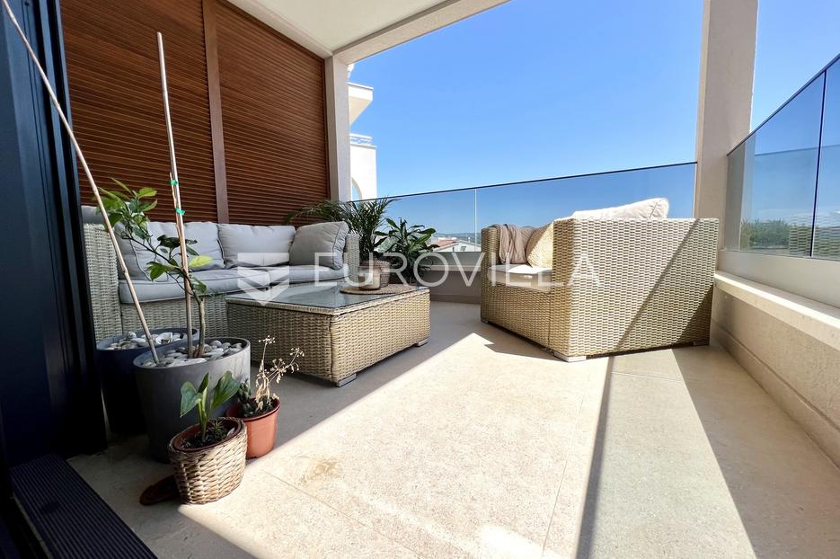 Primošten, prekrasan namješten dvosoban stan - cover