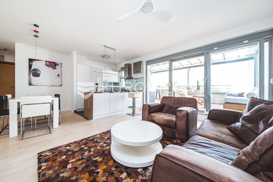 Zagreb, Vrbani III, moderan trosoban stan NKP 99,52 m2, zimski vrt i garaža - cover