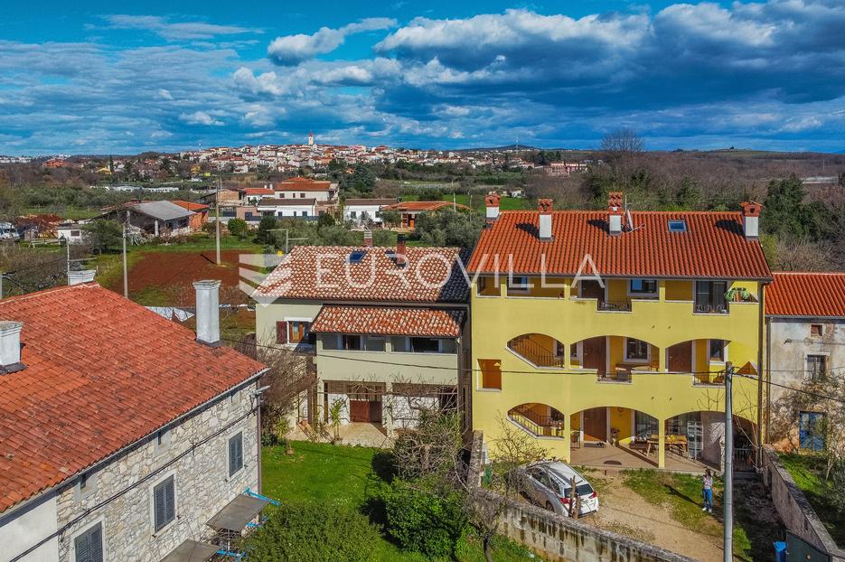 Istra, Brtonigla, stan 110m2 sa prostranom terasom i pogledom na more - cover