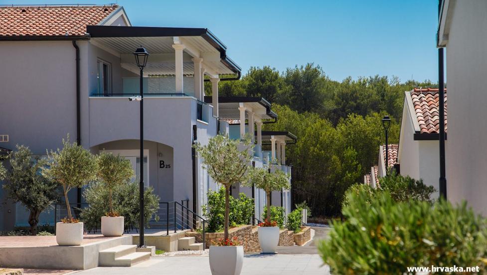 GAVA WATERMAN ISLAND COTTAGES – SVE UKLJUČENO - cover