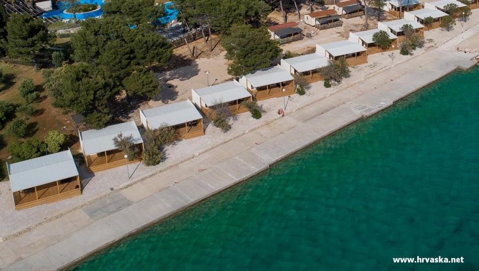 AMADRIA PARK CAMPING - DELUXE MOBILE HOMES SOLARIS - cover