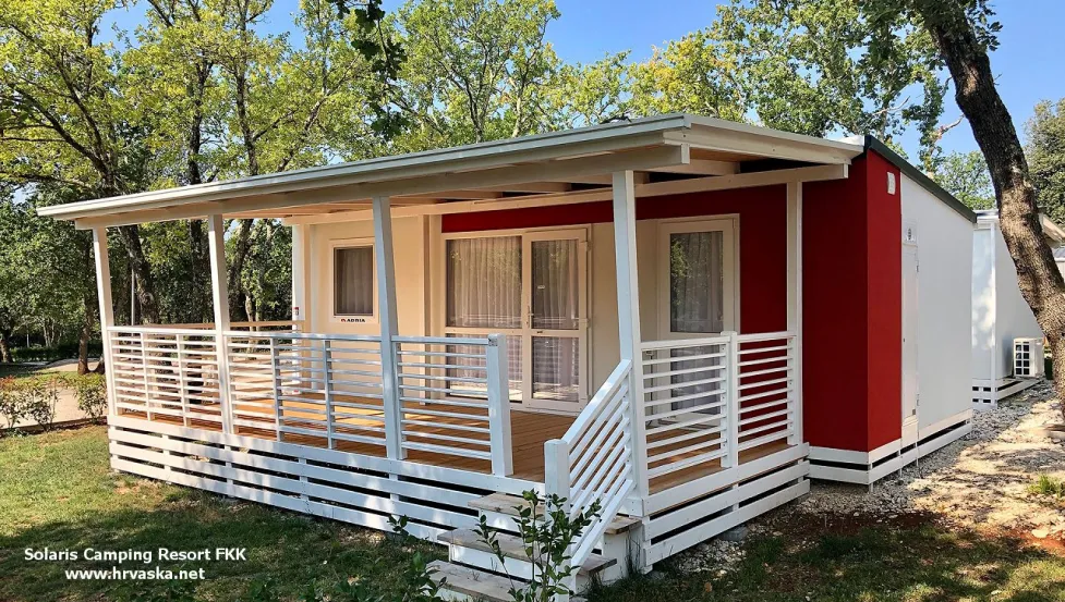 MOBILNE KUČICE NATURISTIČKI KAMP SOLARIS (FKK) G - cover