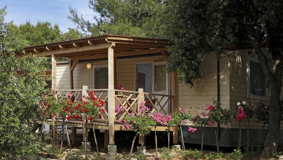 AMADRIA PARK CAMPING ŠIBENIK - EX MOBILNE KUĆICE SOLARIS - cover