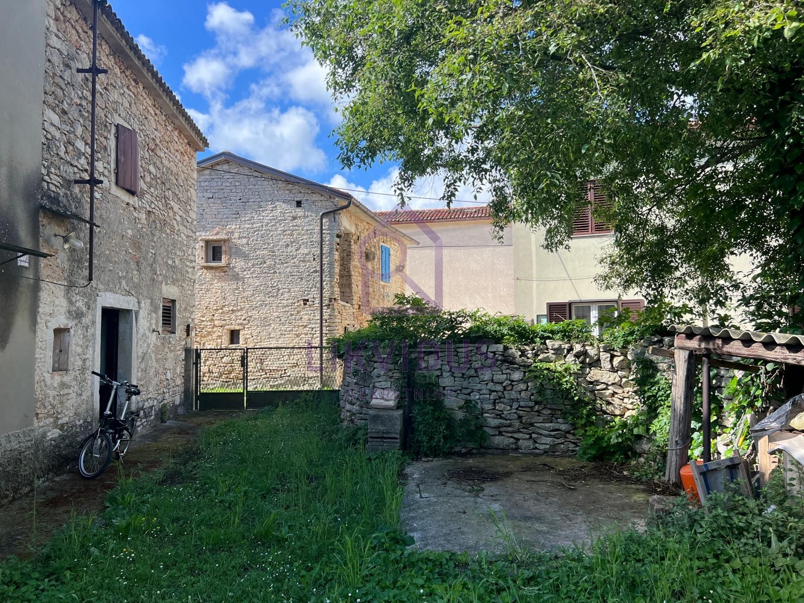 Stara kamena kuća u Šišanu, 105 m2 - cover