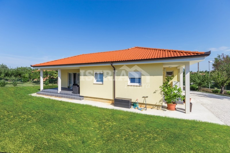 Prekrasna novoizgrađena kuća i apartman samo 350m od centra - cover