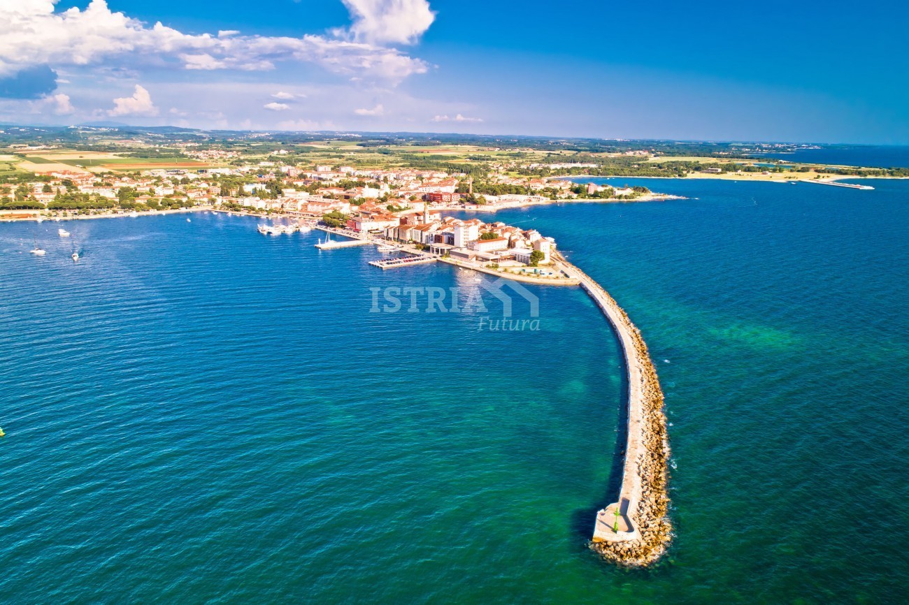Predivno zemljište turističke namjene - autokamp, turističko naselje, hotel - cover