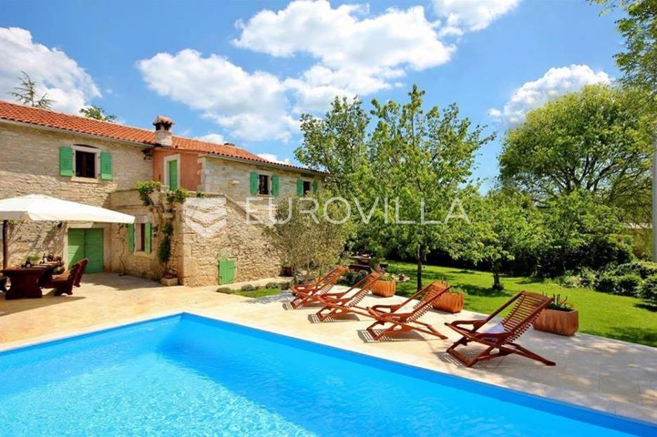 Istra, okolica Žminja, autohtona istarska kamena kuća 120 m2 s bazenom - cover