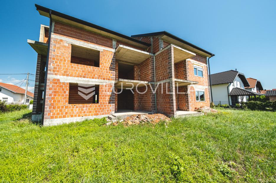 Gornji Stupnik, dvojna kuća roh bau na 3 etaže, NKP 255 m2 - cover