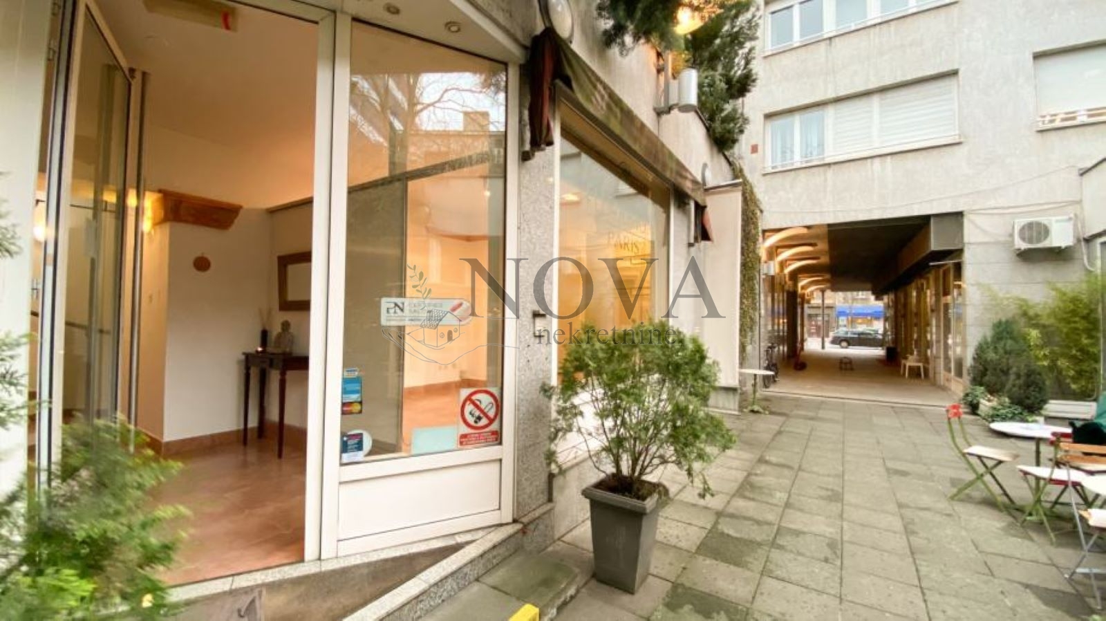 VLAŠKA kod Petrove crkve: lokal 21m2 (manikura/pedikura) - cover