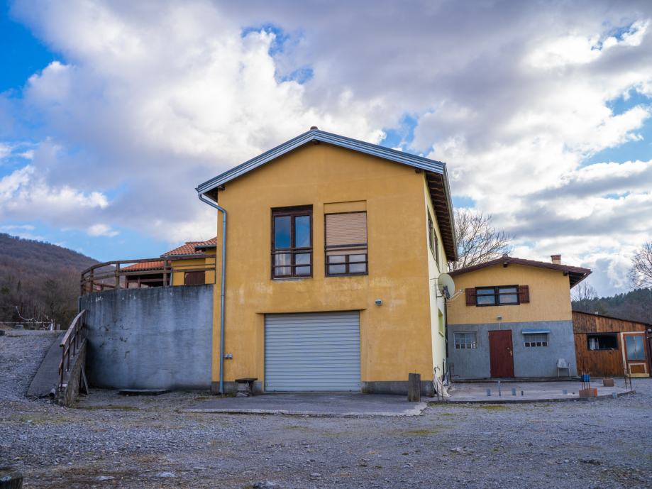 Poslovni prostor: Rupa, skladište, 70 m2 - cover