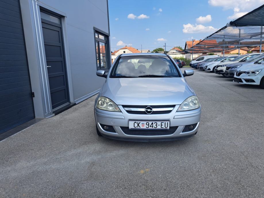 Opel Corsa 1,3 CDTI - cover