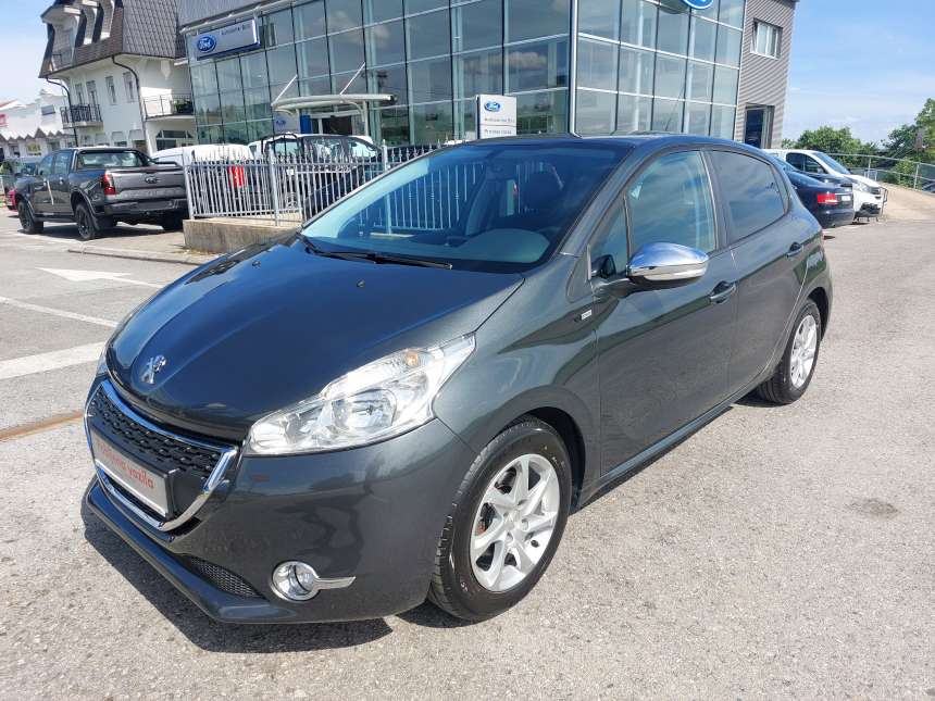 Peugeot 208 1,2 VTi - cover