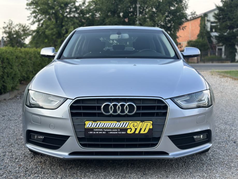 Audi A4 2,0 TDI   ULTRA NAVI MF BI XSENON LED - cover